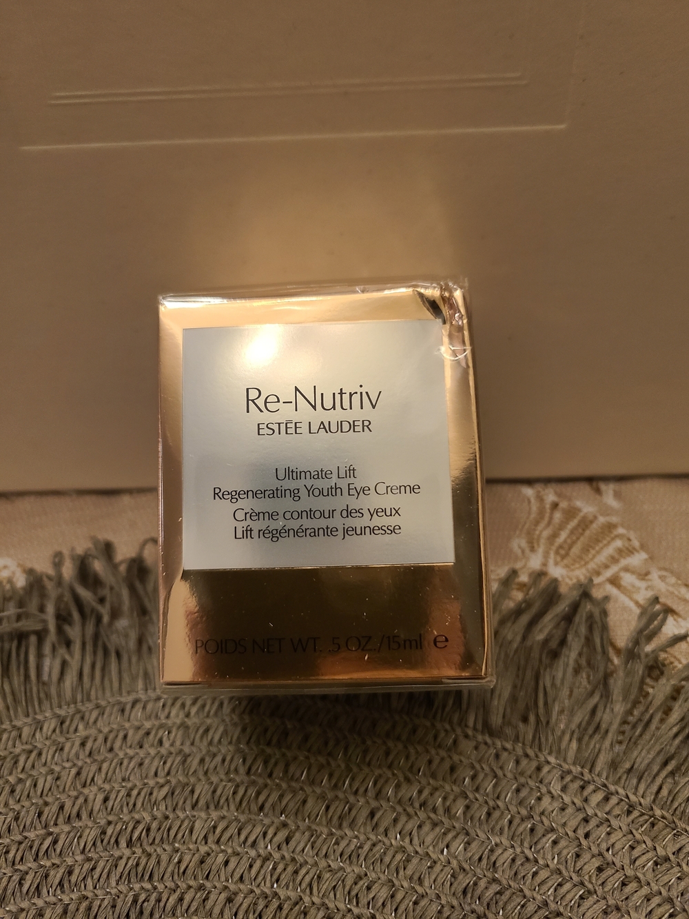 Estee Lauder Re-Nutriv Ultimate Lift Eye Creme